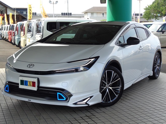 トヨタ　プリウス2.0Z